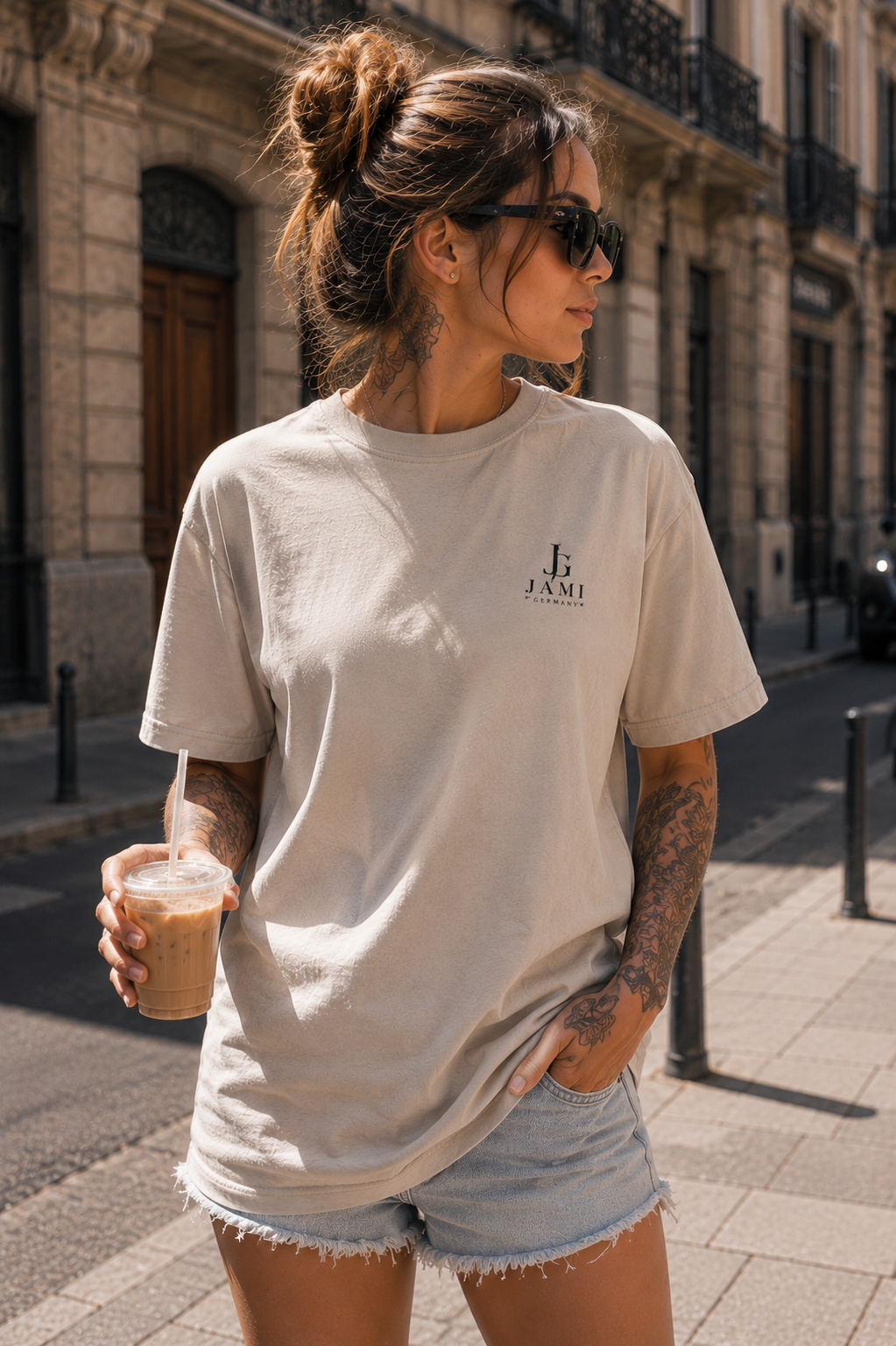 HOLY SHIT T-Shirt mit Rundhalsausschnitt