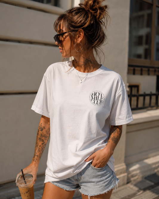 HOT MILF CLUB T-Shirt mit Rundhalsausschnitt